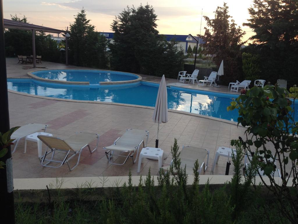 Achillio Hotel Komotini Esterno foto