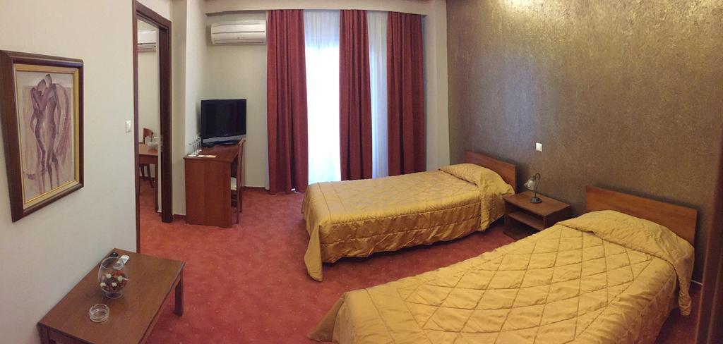 Achillio Hotel Komotini Esterno foto