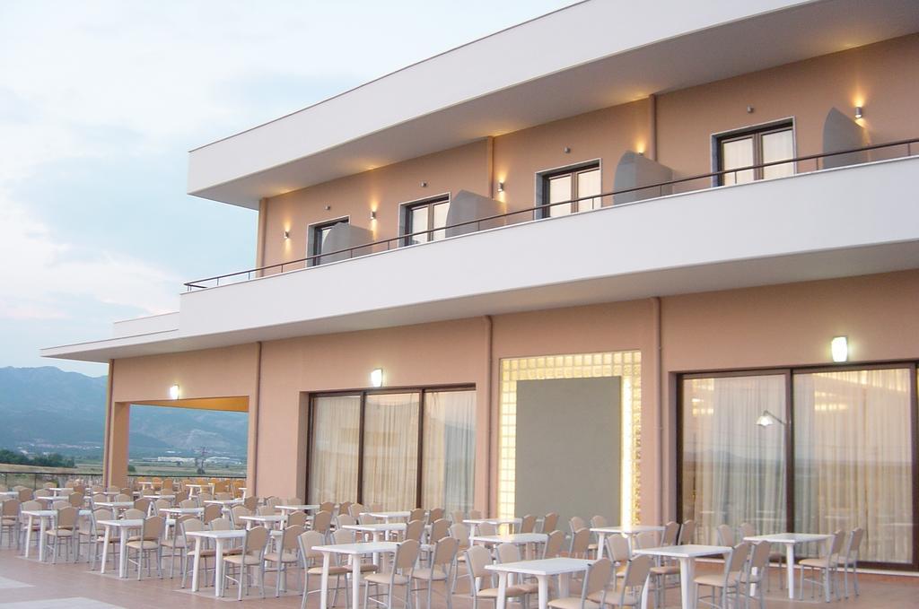 Achillio Hotel Komotini Esterno foto