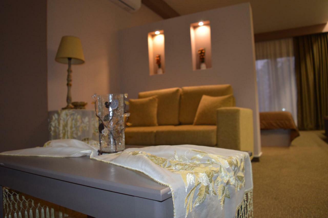 Achillio Hotel Komotini Esterno foto