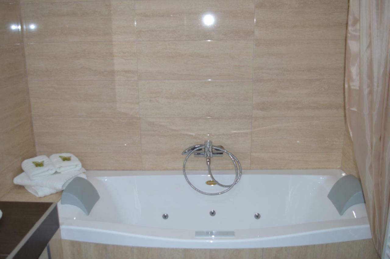 Achillio Hotel Komotini Esterno foto